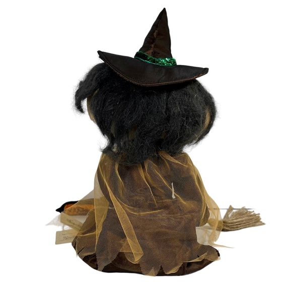 GATHERED TRADITIONS by Joe Spencer Matilda the Witch Halloween Folk Art Doll NWT - Picture 5 of 8